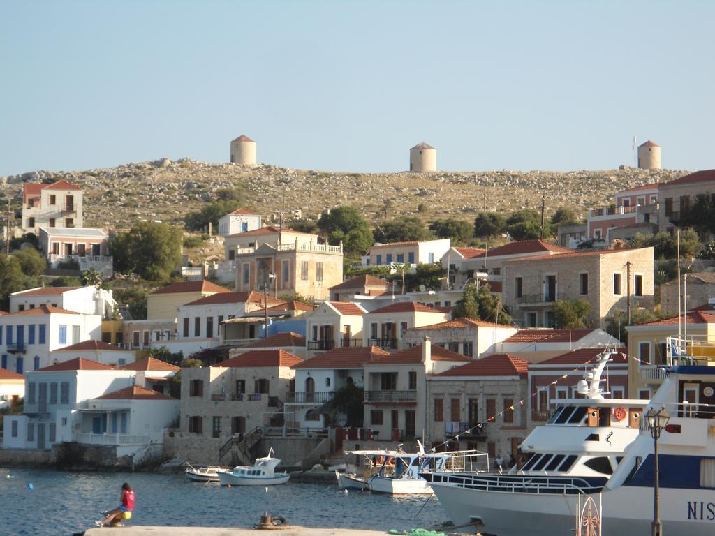 Vila Mika'S House Chalki Town Pokoj fotografie