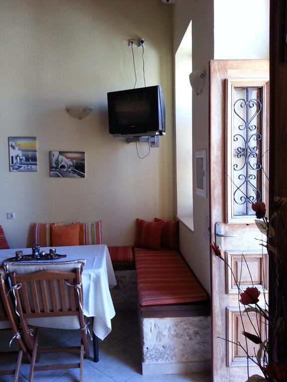 Vila Mika'S House Chalki Town Exteriér fotografie